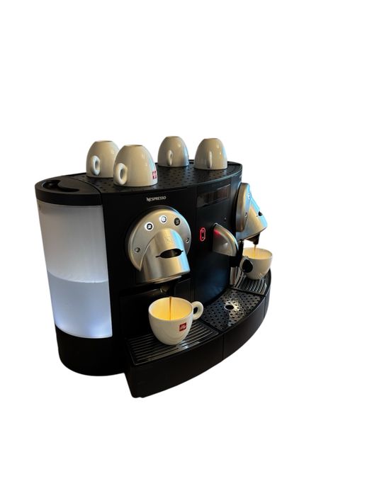 Espressor cafea Nespresso CS200 - stare forte bună + CADOU