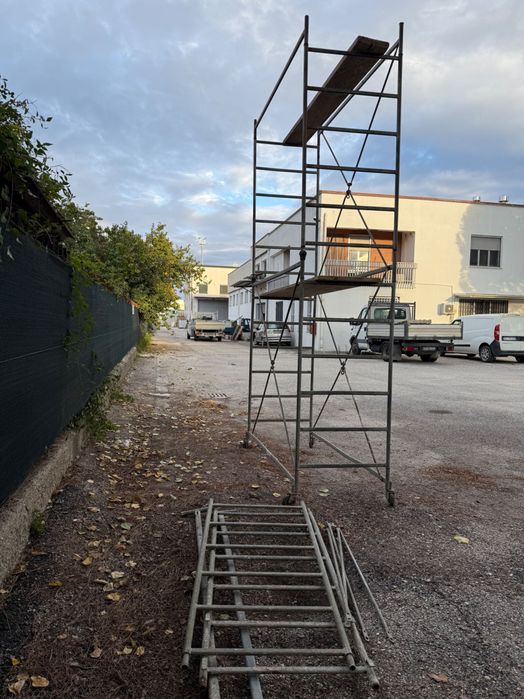 Schela mobila 5,70 metri - otel zincat