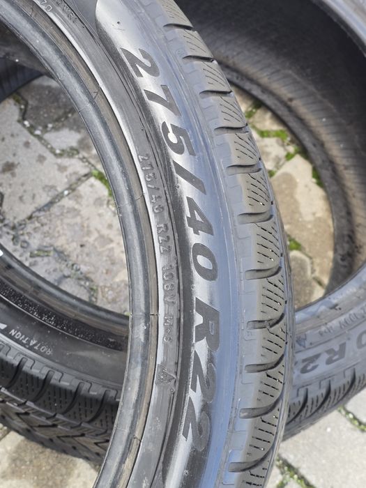 275 40 22 Pirelli