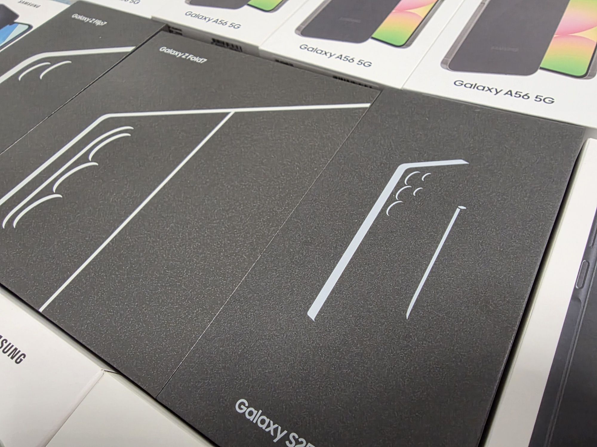 Samsung Flip 7 256,Fold 7 256,S25 Ultra 512,A56 128,A56 256,A26 8/256