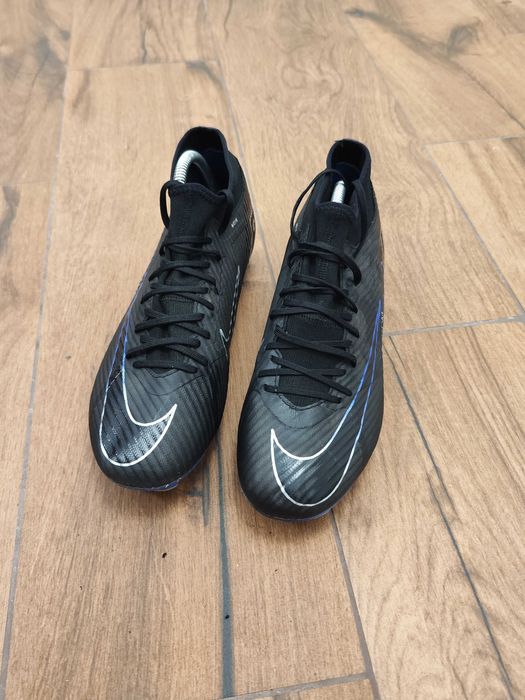 Футболни обувки Nike Mercurial