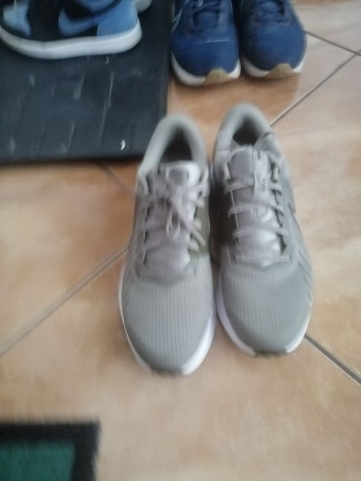 Adidași Nike verzi noi