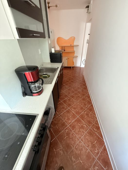 Apartament de inchiriat cu 3 camere pe strada Petru Dobra