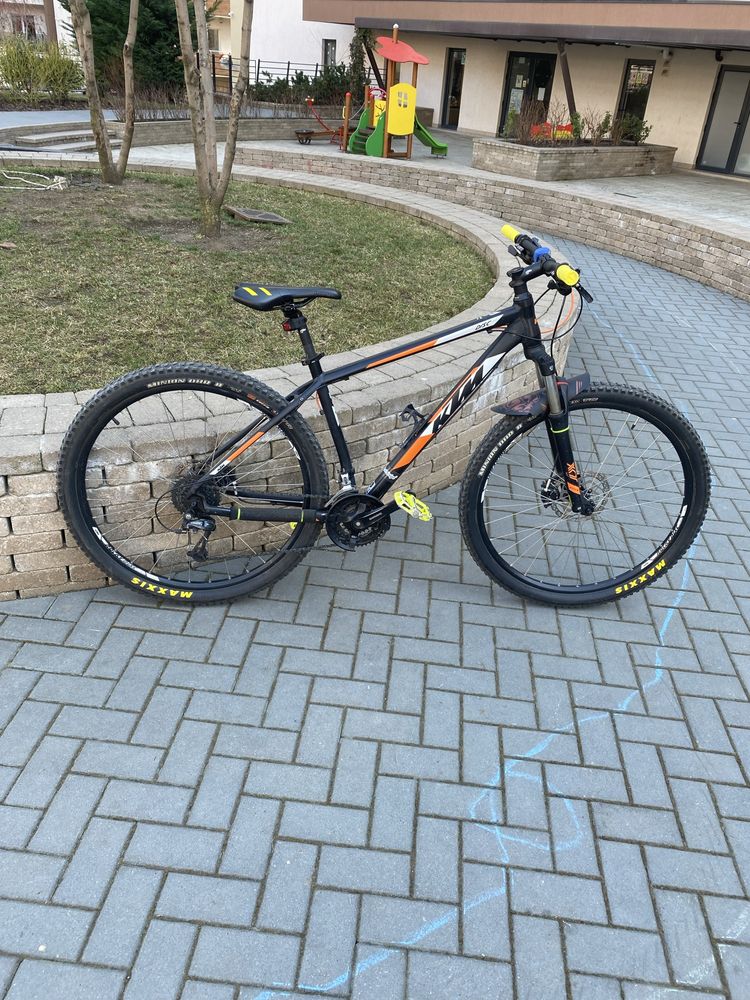 Bicicleta MTB KTM 29”, frâne shimano XT 4 pistoane