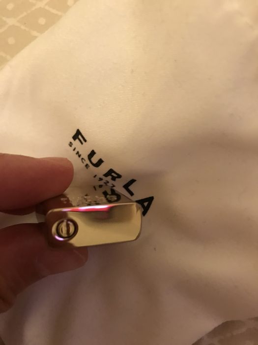 Аксесоар катинарче Furla