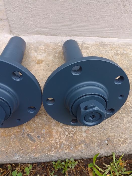 Butucii remorci carute