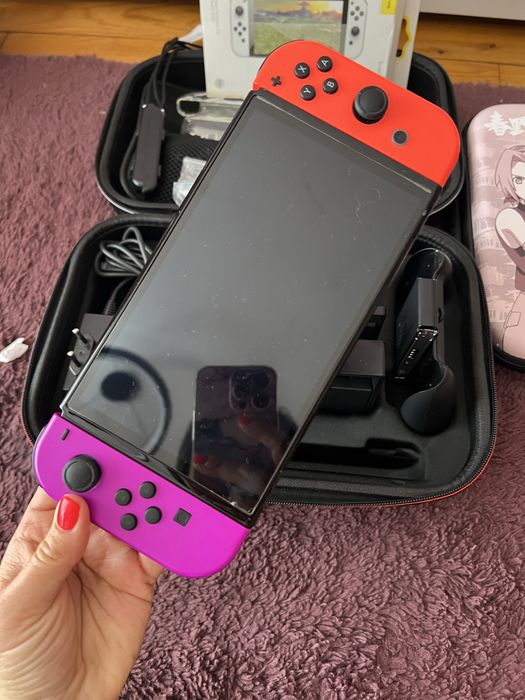 Nintendo  Switch Oled+ accesorii