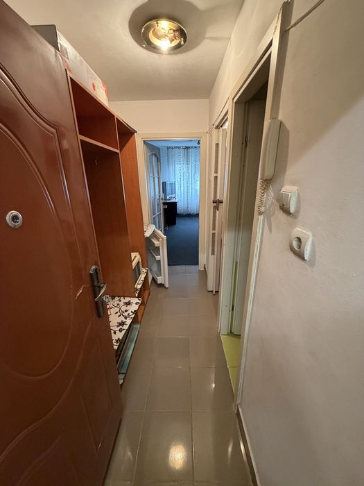 Inchiriez garsoniera in Complexul Studentesc