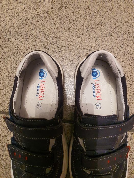 Papucei piele 30 baieti