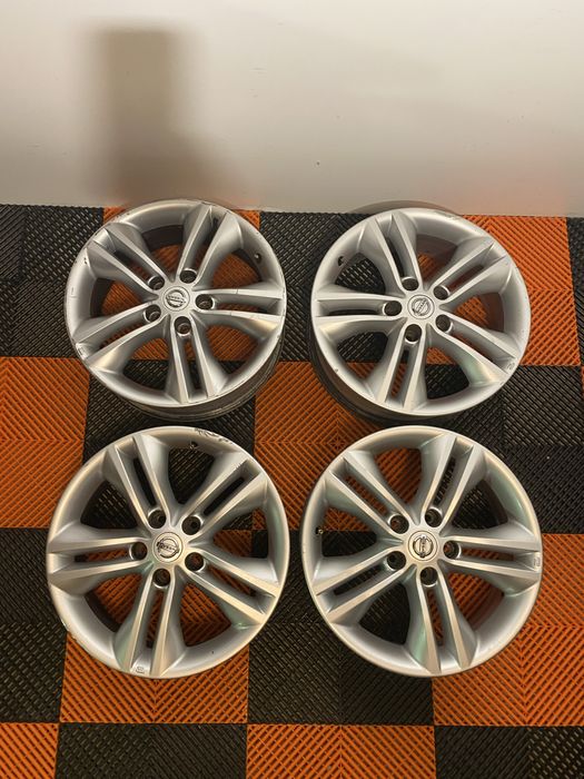 Jante originale Nissan Qasqai,X-trail,Juke, Dacia Duster pe 17