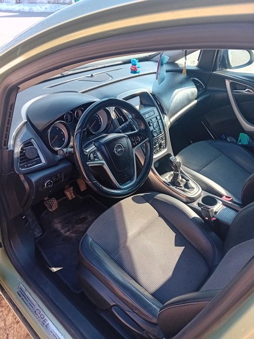Vand opel astra j 1.7 cdti 2011