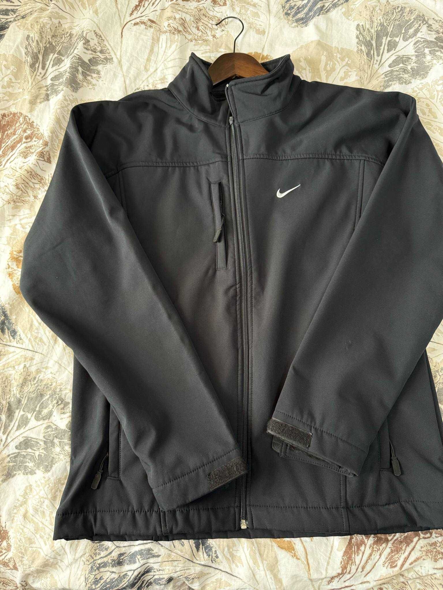 Мъжко преходно яке Nike - L размер