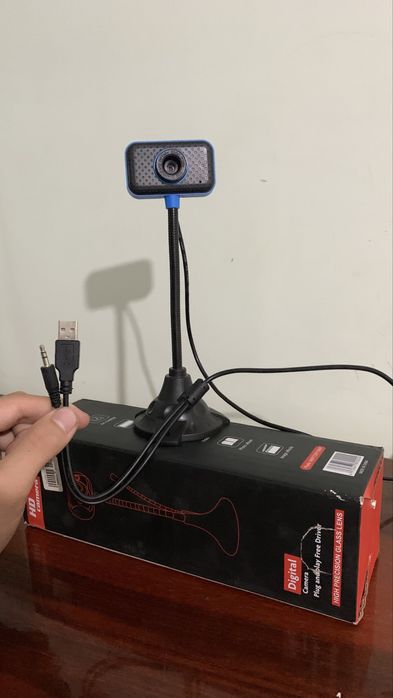 Web camera mikrafon bor 120000soʻm