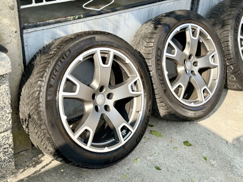 Maserati Levante / 20" 5x114.3 / Michelin Pilot
