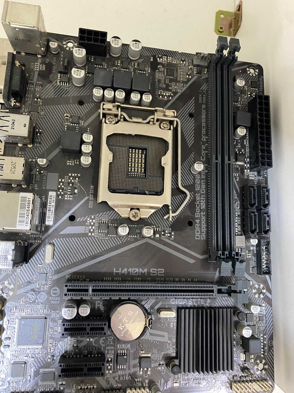 Материнские Платы Asrock/Gigabyte