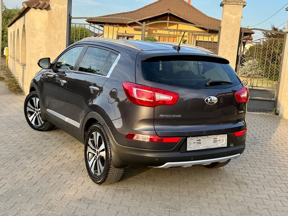 De vanzare kia Sportage2.0 D  An fabricatie 2014