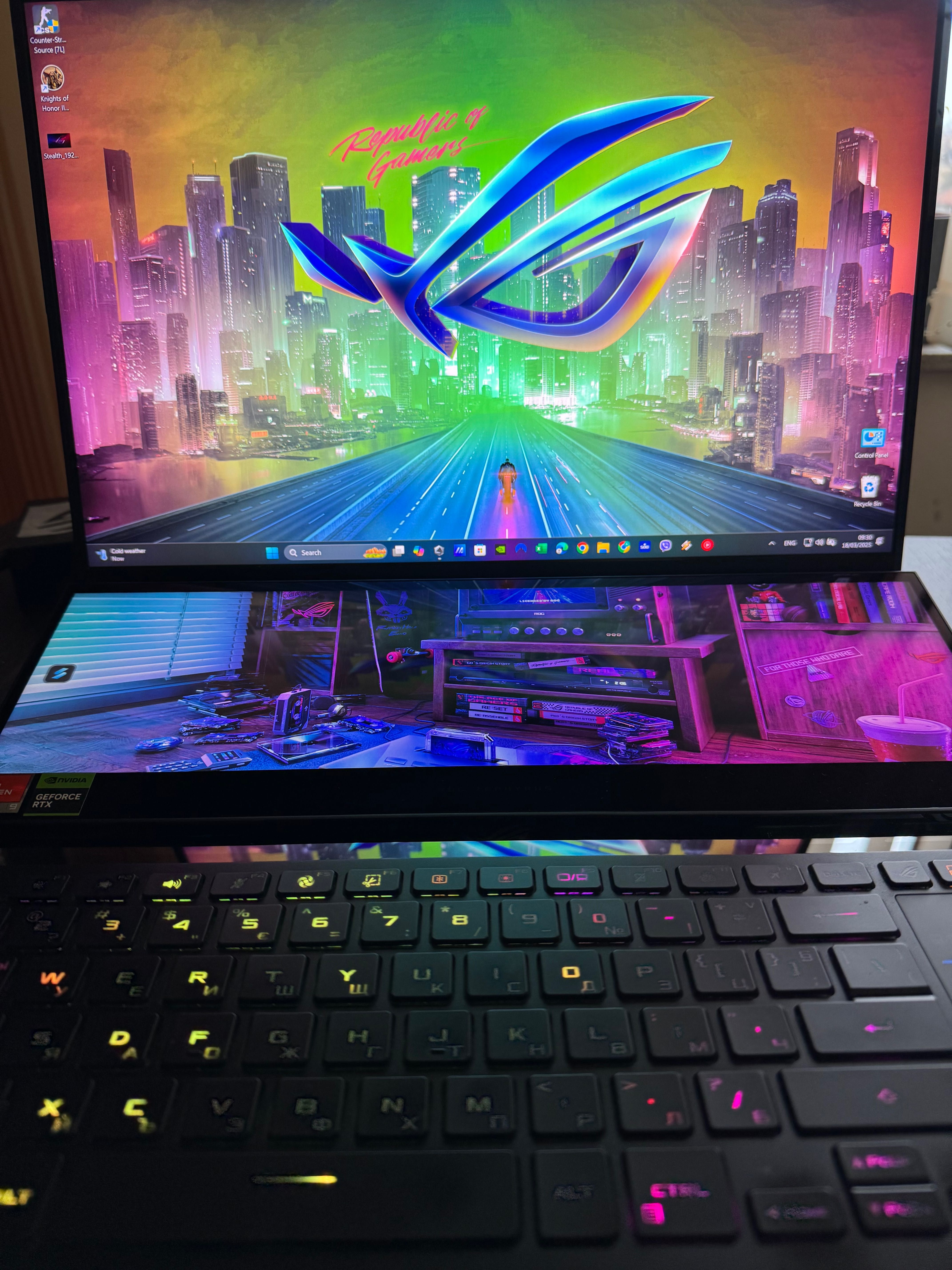 Геймърски лаптоп ASUS rog zephyrus duo 16'' . Гаранция