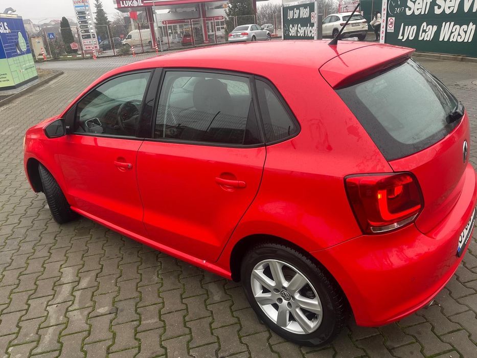 : Vând Volkswagen Polo, an 2009, motor 1.6 TDI