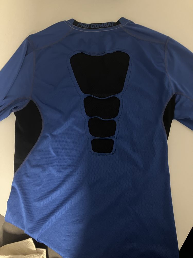 Vand bluza Nike pro combat
