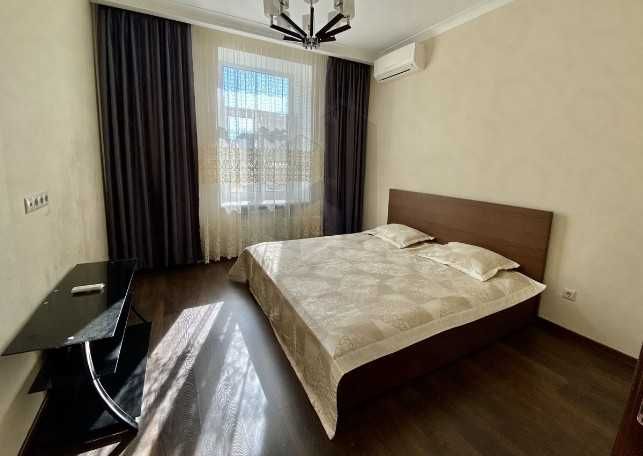 Дава се под наем Тристаен апартамент в Пловдив, Южен - 88 кв.м за 489.6 € - Снимка #2