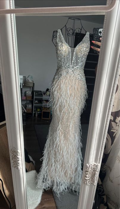 Rochie ocazie bijuterie