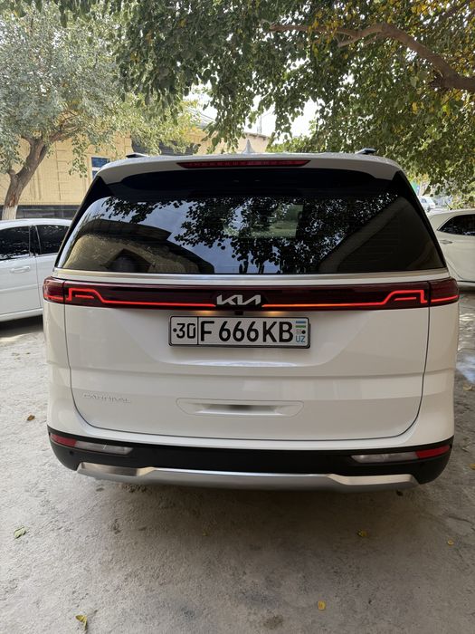 Sotiladi Kia Karnival Full variant 2023
