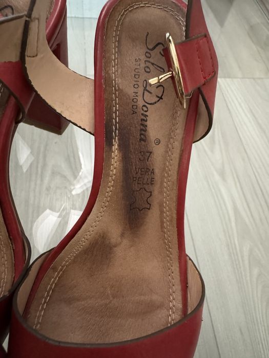 Sandale din piele 37