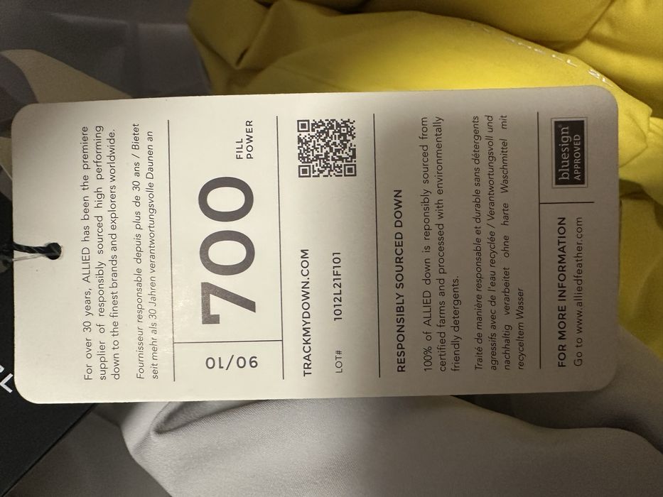 Продавам ски яке Lindeberg