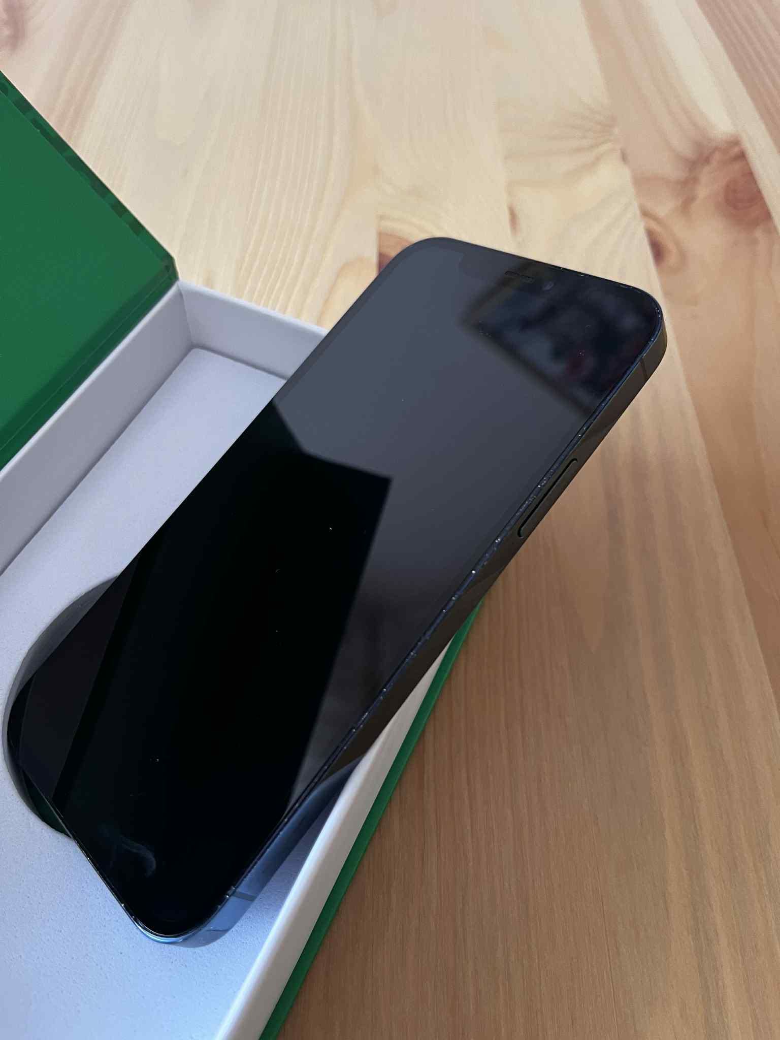 iPhone 12 Pro 256GB – Перфектно състояние + Гаранция до 07/2026