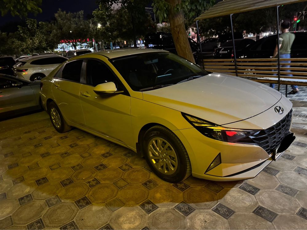 Hyundai Elantra.