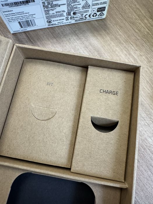 Master & Dynamic MW08