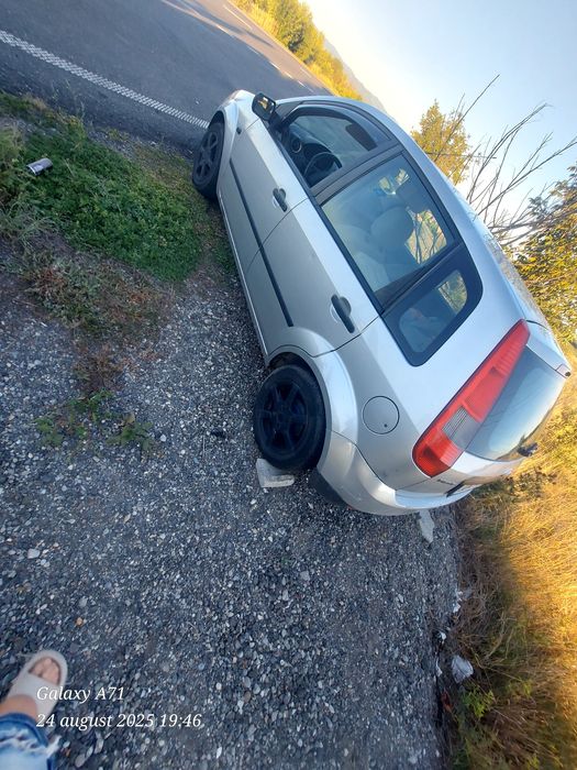 Ford fiesta 1.4 benzină