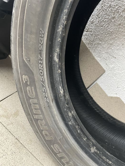 Подарявам 225 55 17 летни гуми Hankook