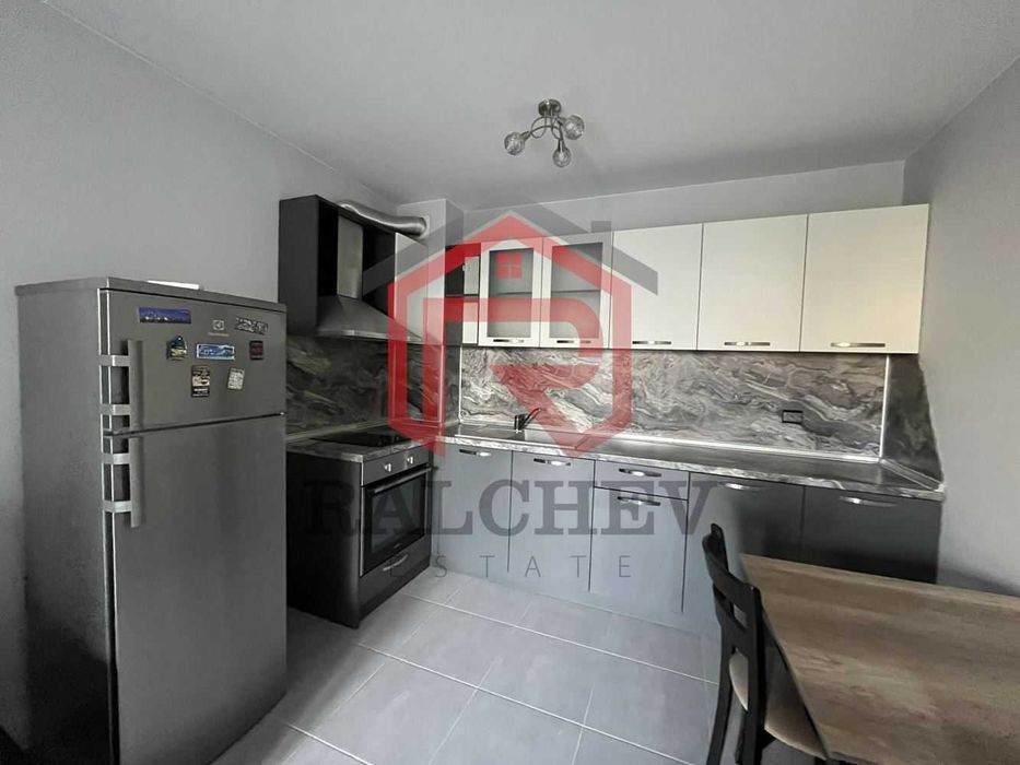 Дава се под наем Двустаен апартамент в Варна, Победа - 60 кв.м за 433.5 € - Снимка #2