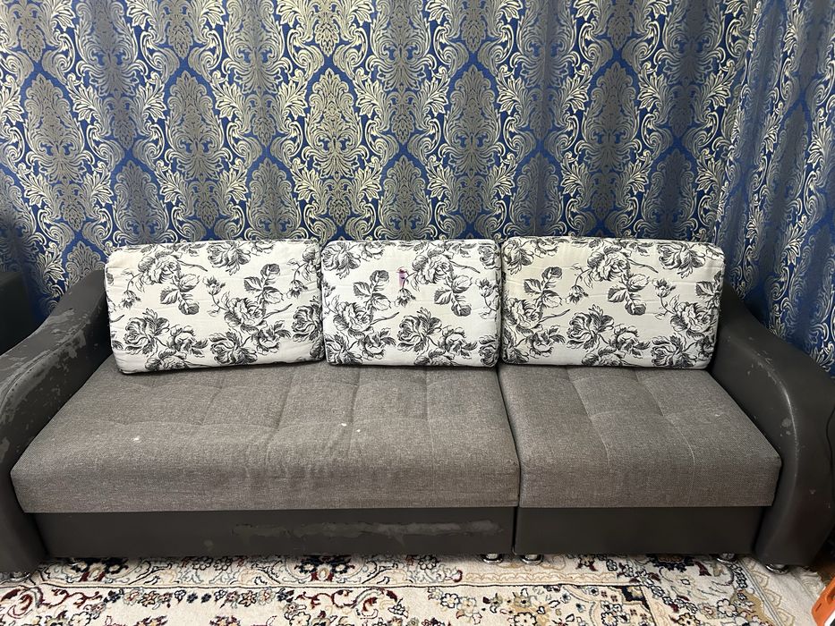 Продам диван с креслом