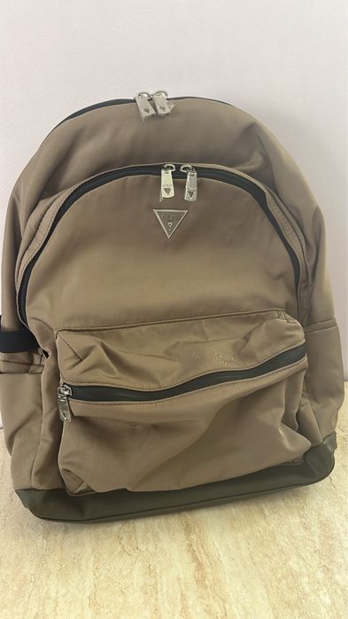 Оригинални чанти на guess
