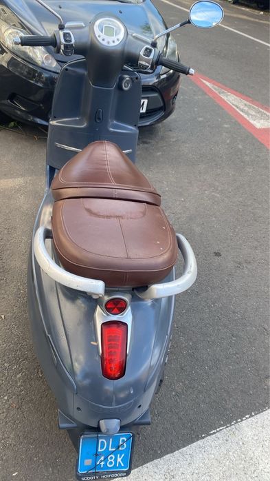Peugeo Django 50cc 2019- se conduce fara permis .