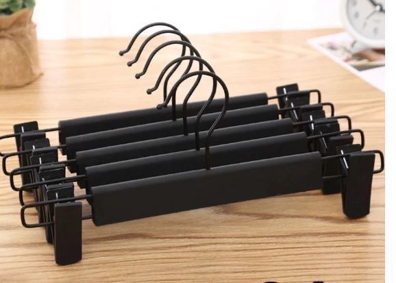 Вешалка брючка черный