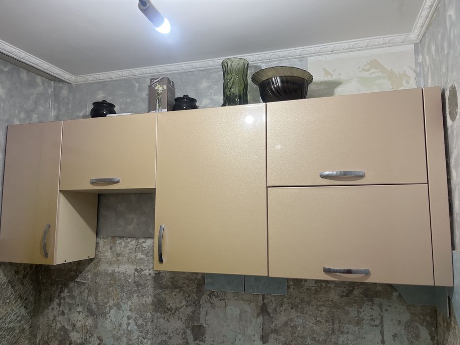 Продам навесные шкафы от кухонного гарнитура. МДФ.