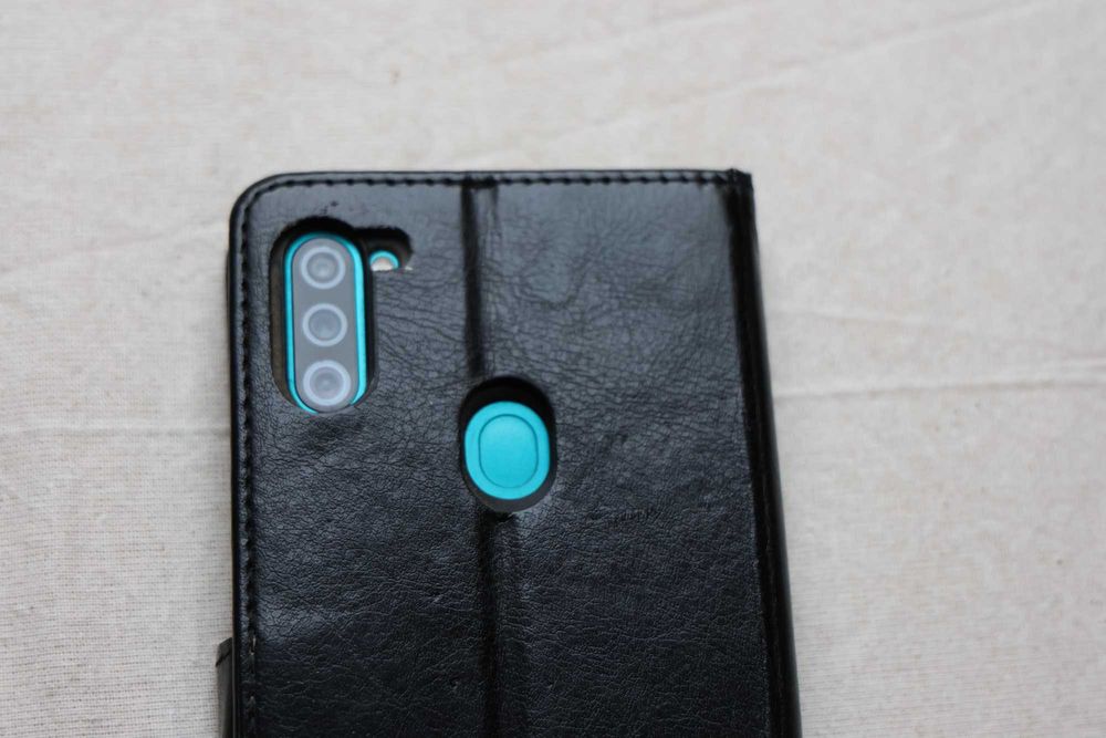 Samsung Galaxy M11 Dual-SIM 3 GB RAM + 32 GB вградена памет + слот SD