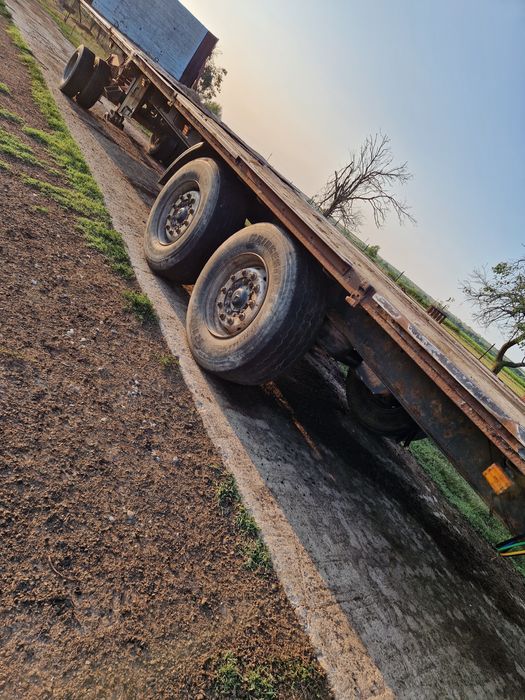 Trailer baloți cu doly