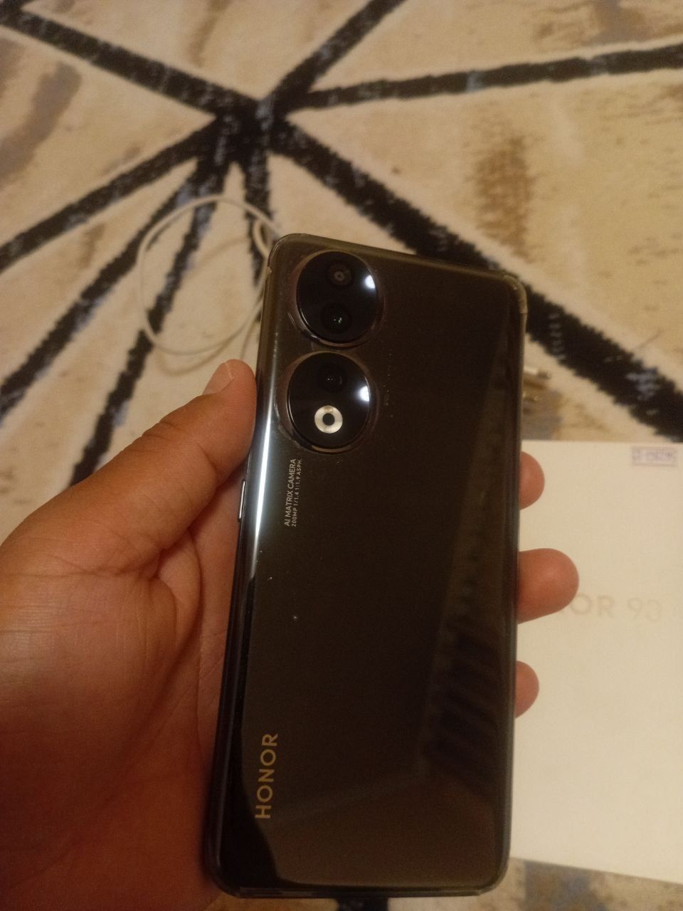 HONOR 90 5G Sotiladi yoki obmen