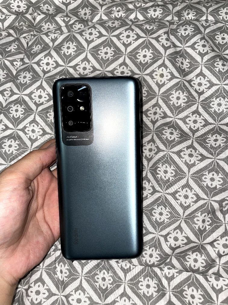 Продажа Redmi 11 документ коробка отличное состояние.Перфектум подержи