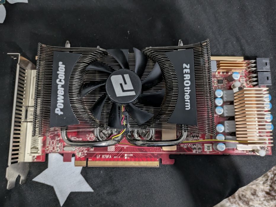 Placa video gtx 560, 950, 1050, AMD Radeon HD 4890