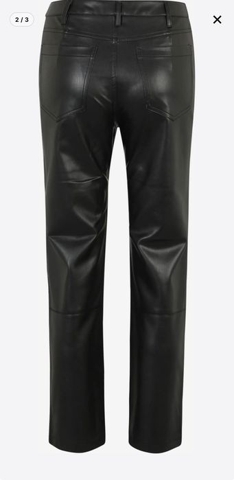 Нов дамски кожен панталон River Island