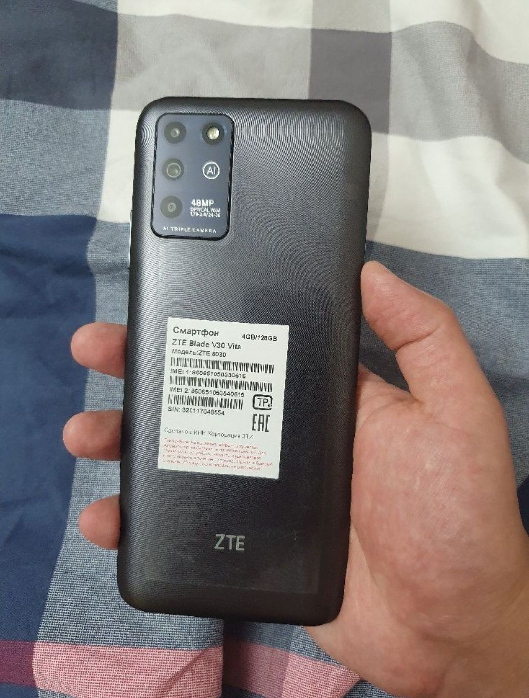ZTE Blade V30 128Gb Black 4G Igravoy Original Karobka Noviy Full Zor