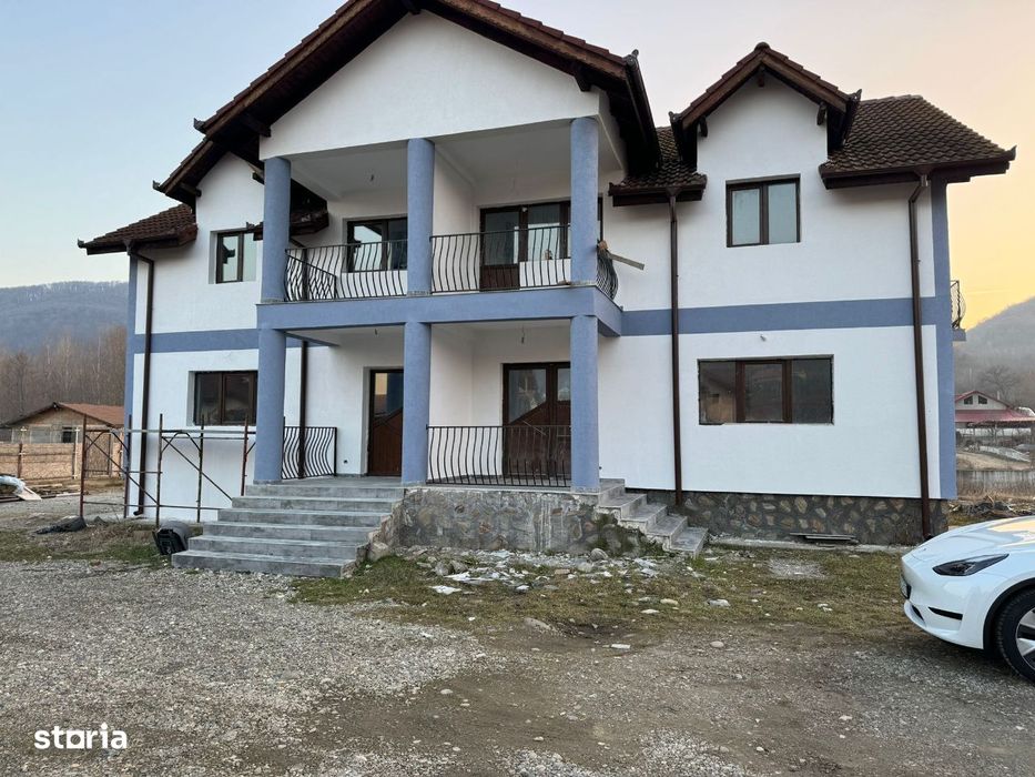 Duplex nou de vânzare – Vlădești | 132 mp utili | 700 mp teren