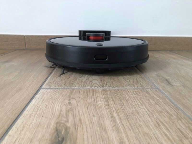 Xiaomi Mi Robot Vacuum Mop P – Черен робот прахосмукачка