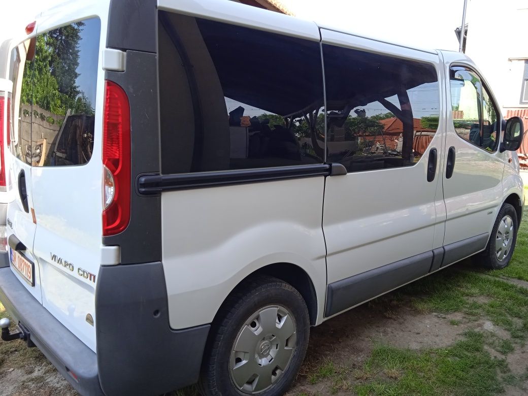 Opel Vivaro 2cdti 9locuri M1 cu174mk INMATRICULAT!