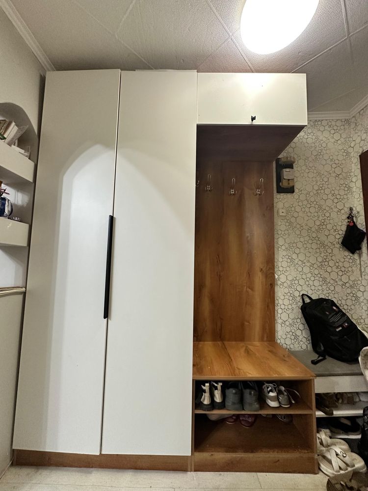 Продам шкаф для прихожей